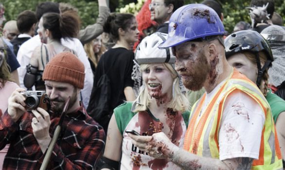 The zombie story that cell phones cause cancer has risen from the grave yet again.
